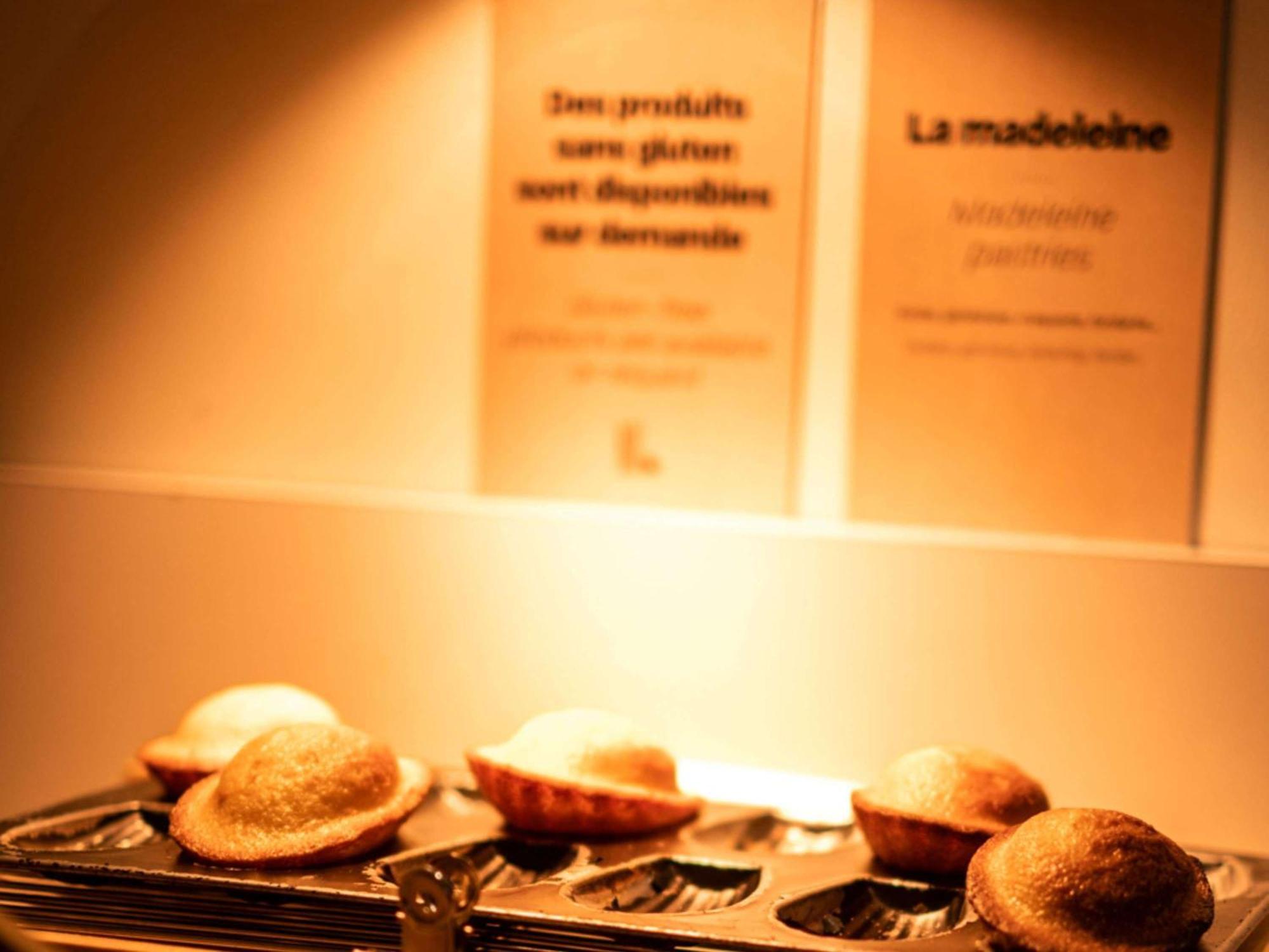 Hotel Ibis Guingamp Coeur De Bretagne Ploumagoar エクステリア 写真